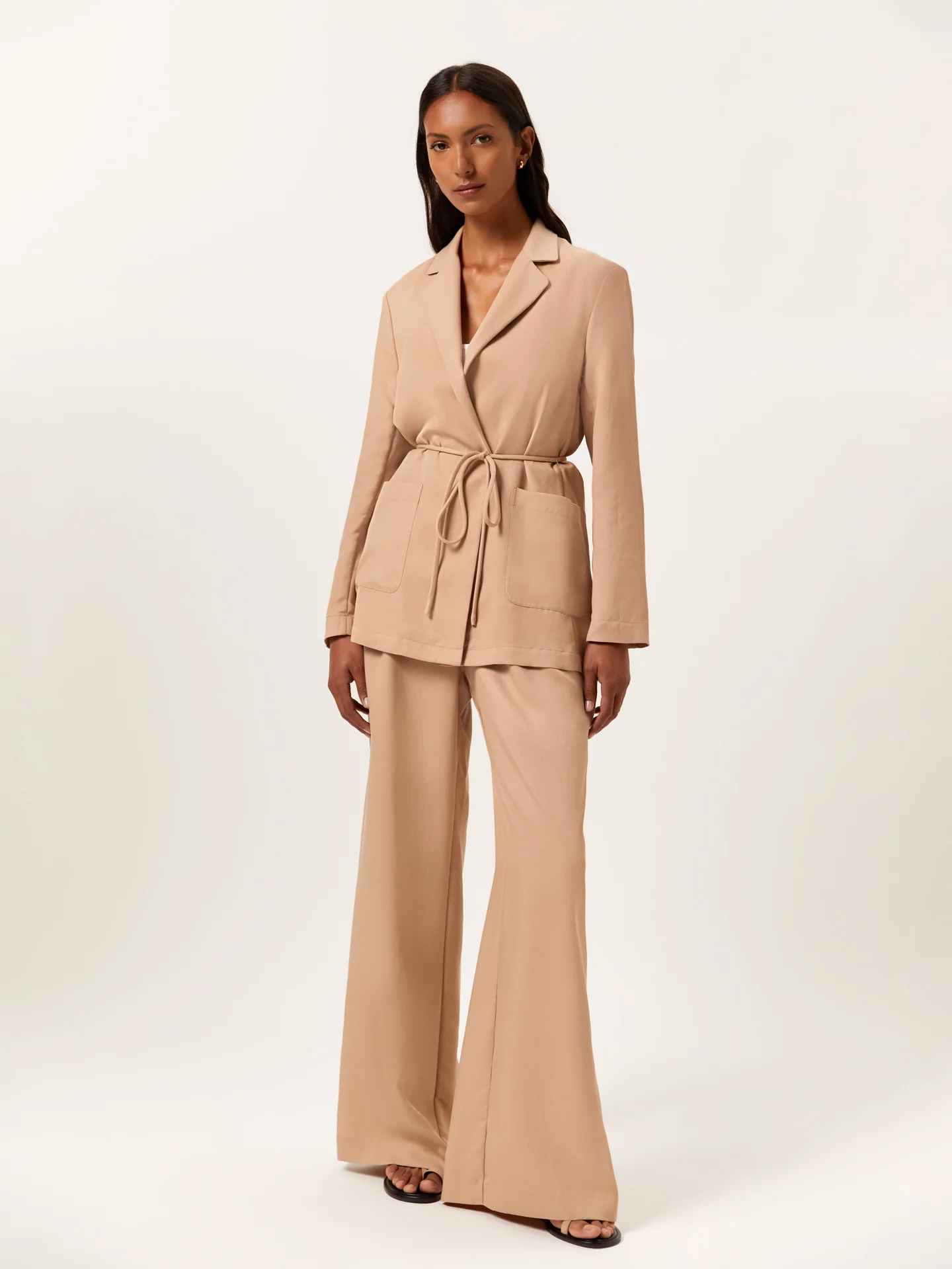 Casual Blazer in Tencel & Rayon Blend With Belt - Image 3