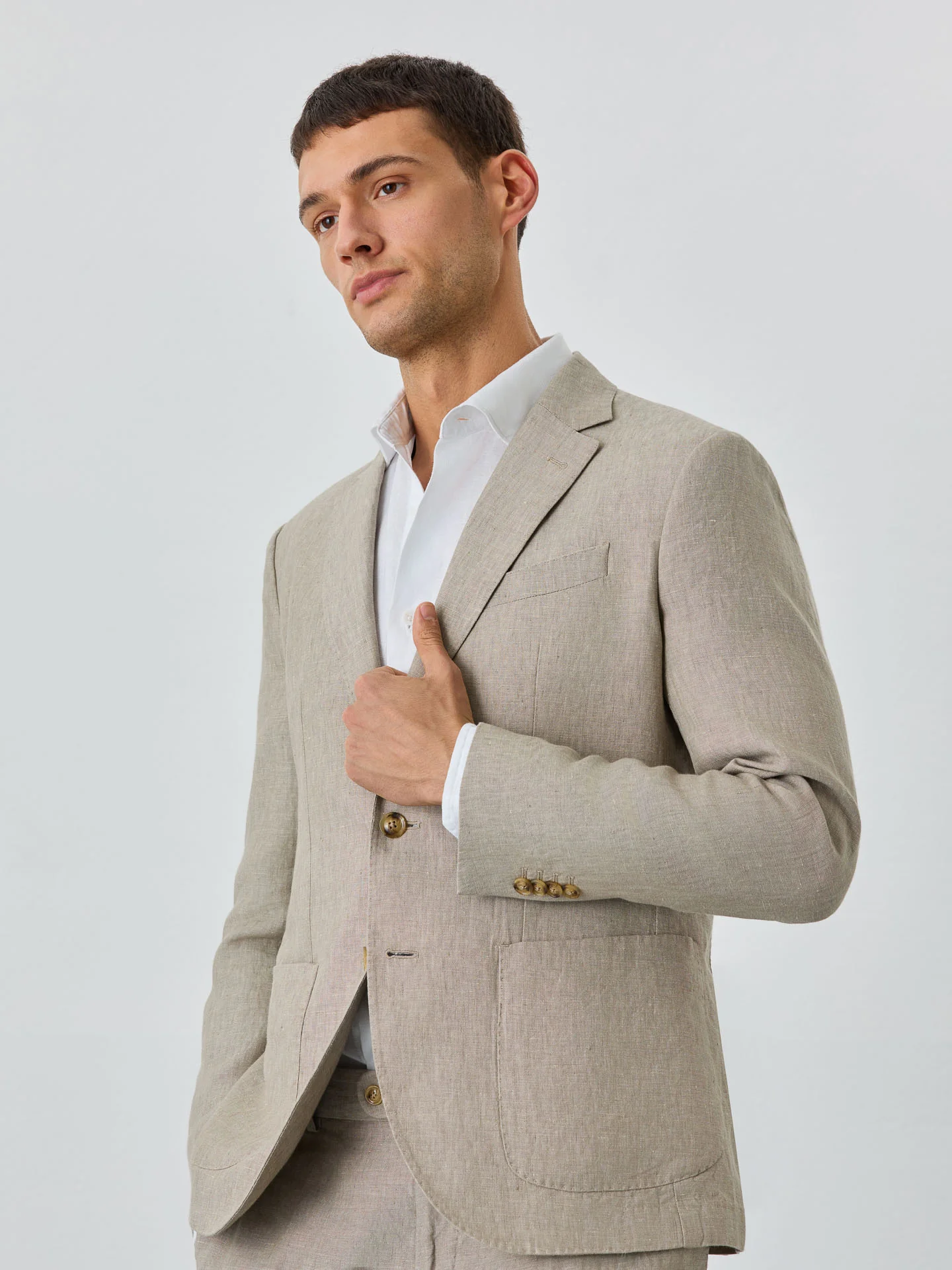 Premium Blazer With Patch Pockets And Special Pin In Linen - Image 3
