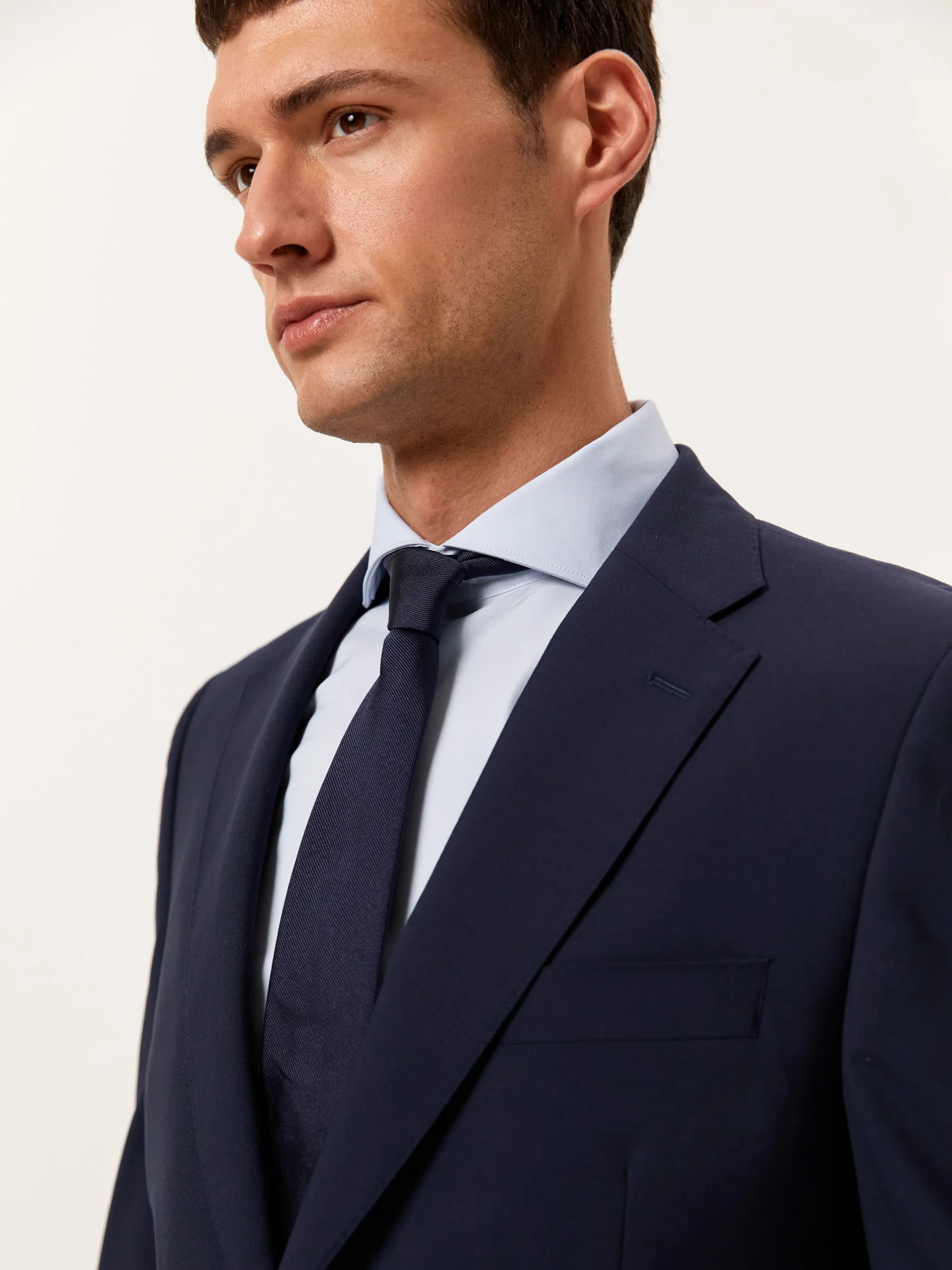 Regular Fit Formal Suit in 100% Wool - Image 3