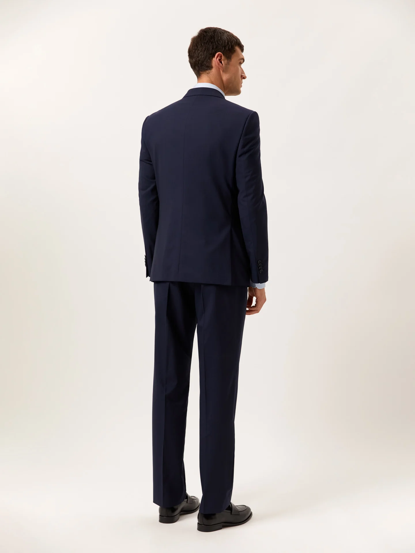Regular Fit Formal Suit in 100% Wool - Image 4