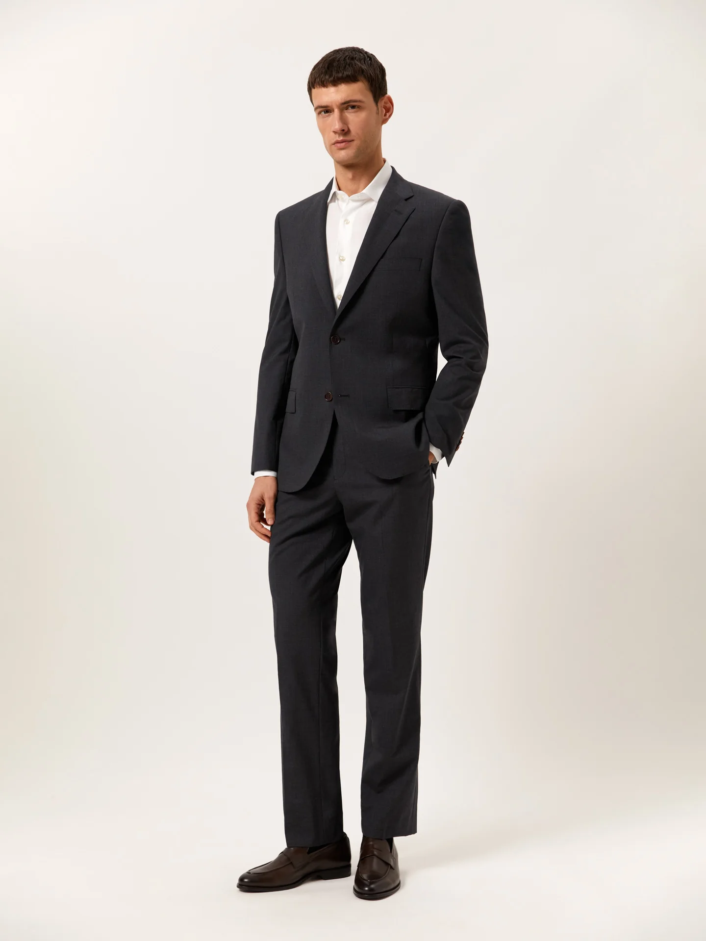 Regular Fit Formal Suit in 100% Wool - Image 3