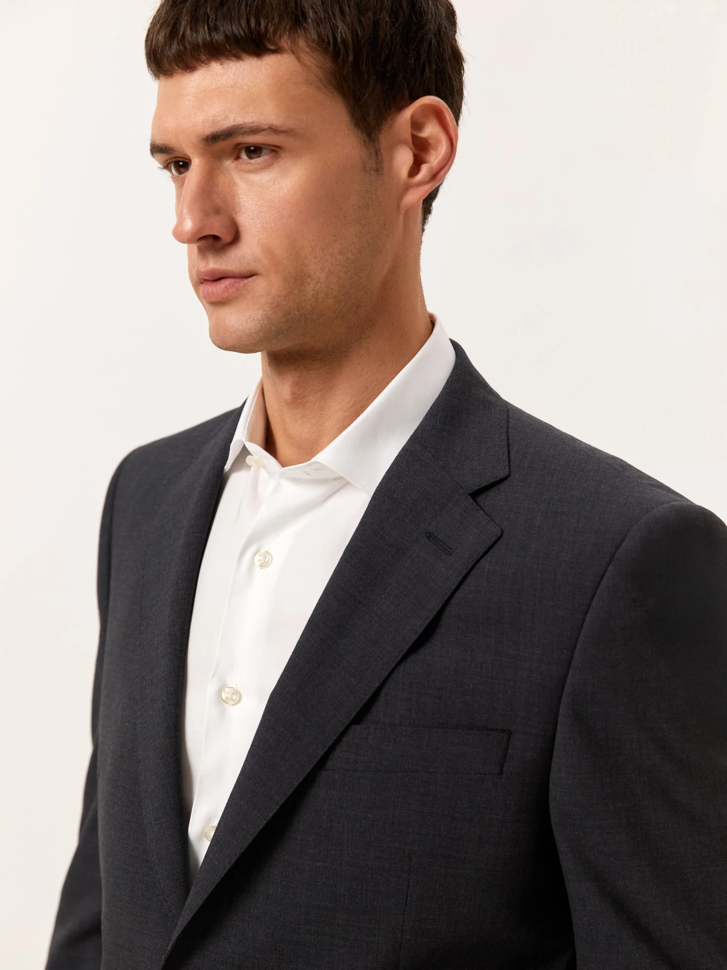 Regular Fit Formal Suit in 100% Wool - Image 4