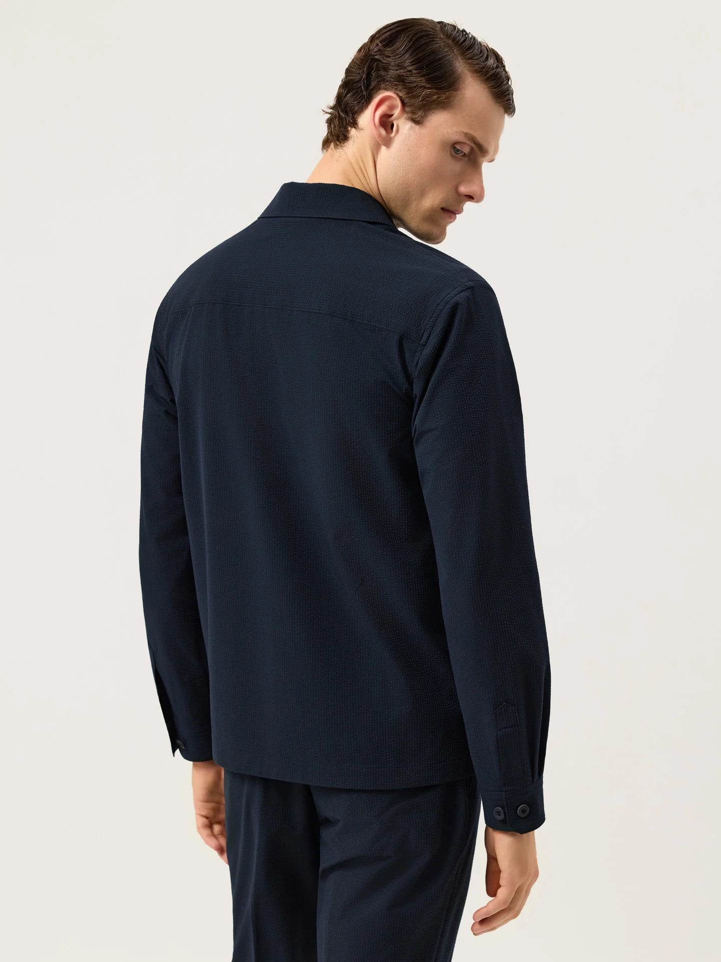 Seersucker Travel Overshirt With Hidden Zip Pockets - Image 4