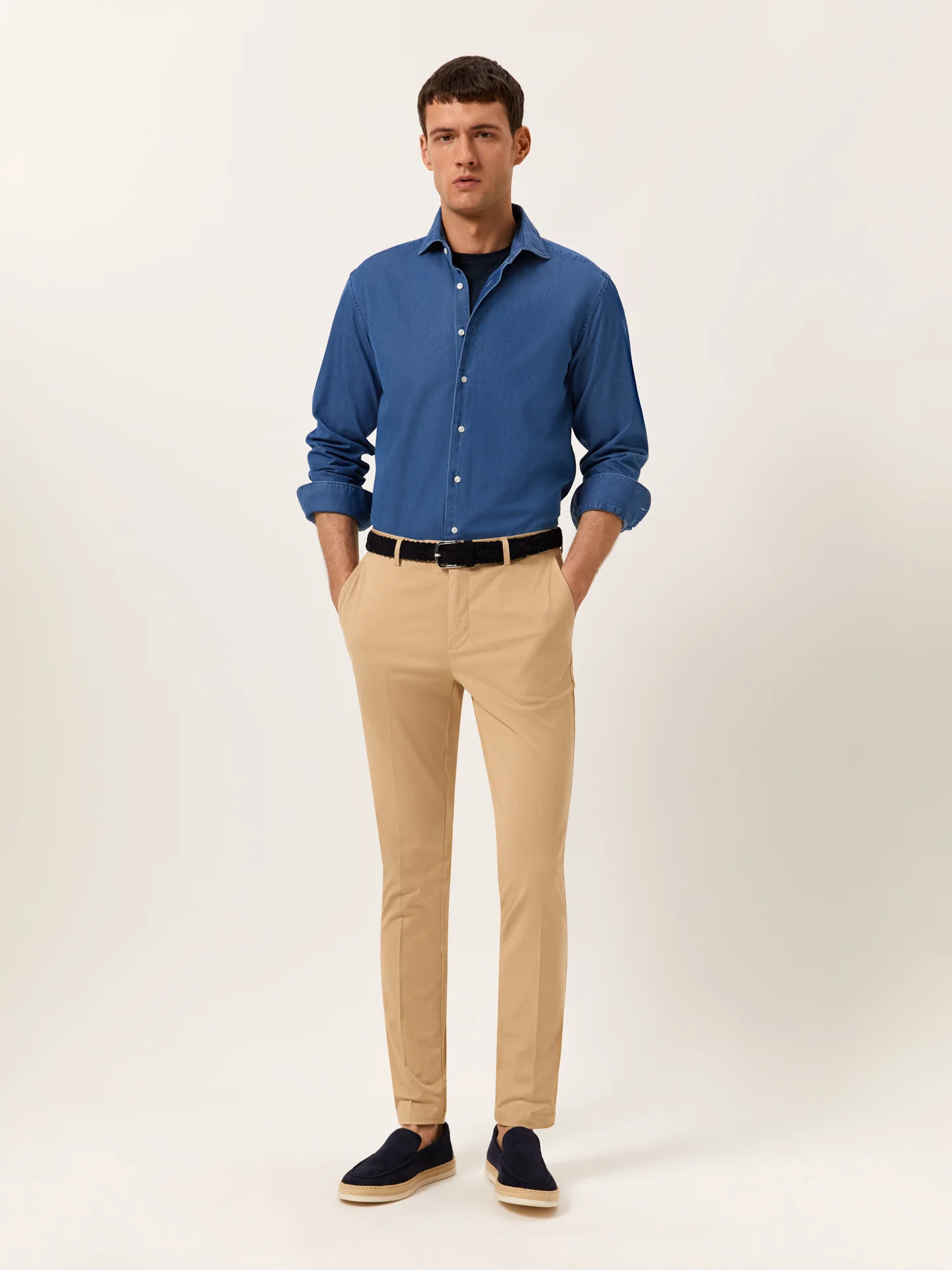 Slim Fit Casual Denim Shirt in 100% Cotton - Image 3