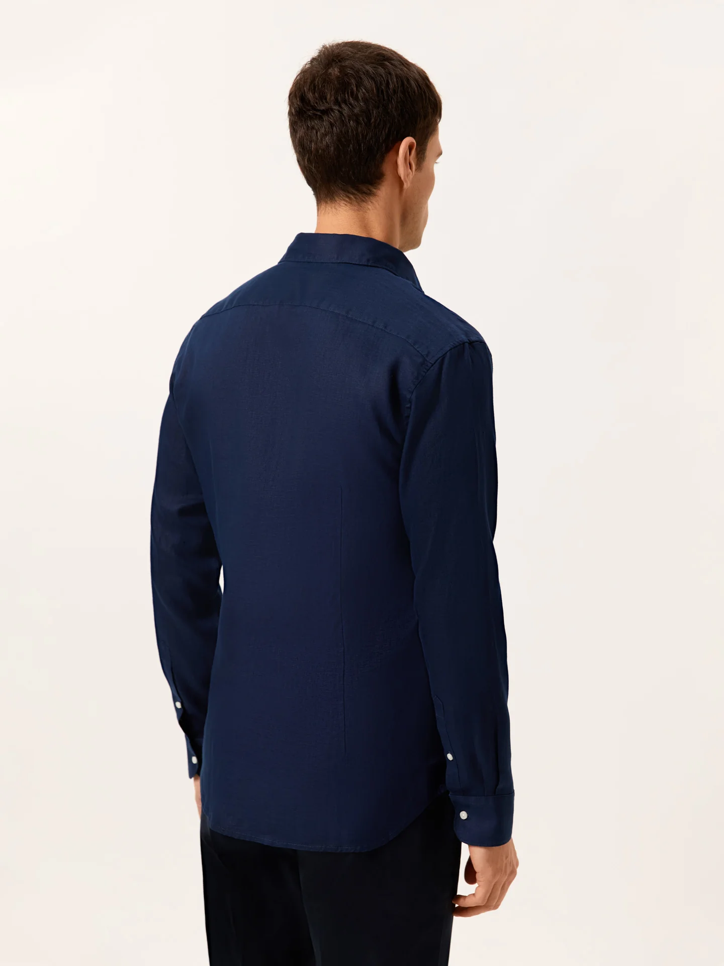 Slim Fit Open Shirt in 100% Linen - Image 4