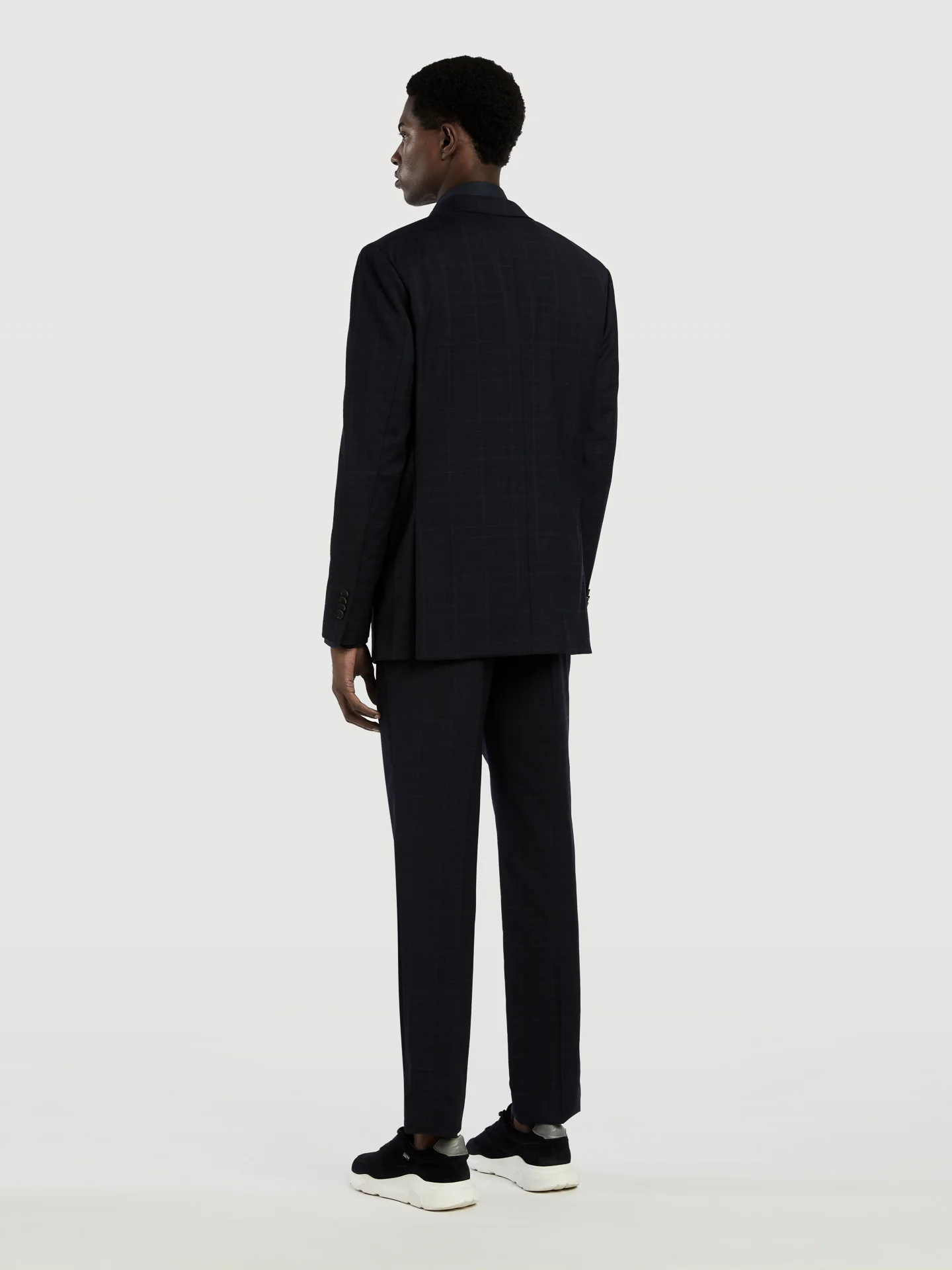 Slim fit performance suit - Image 3