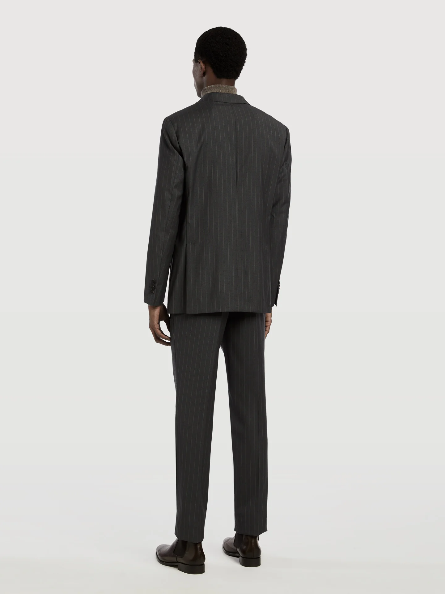 Slim fit performance suit - Image 3