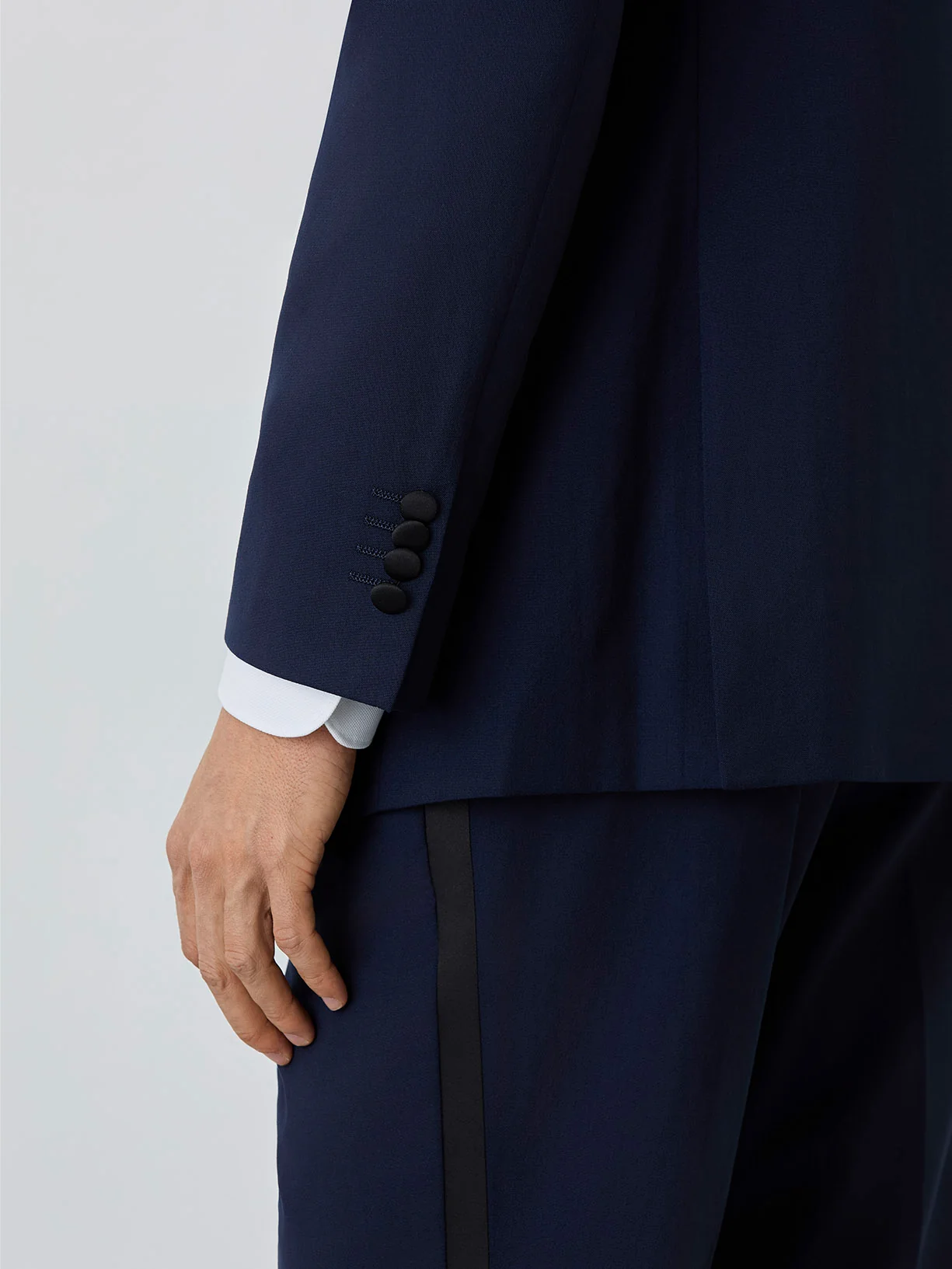 Slim fit tuxedo suit - Image 4