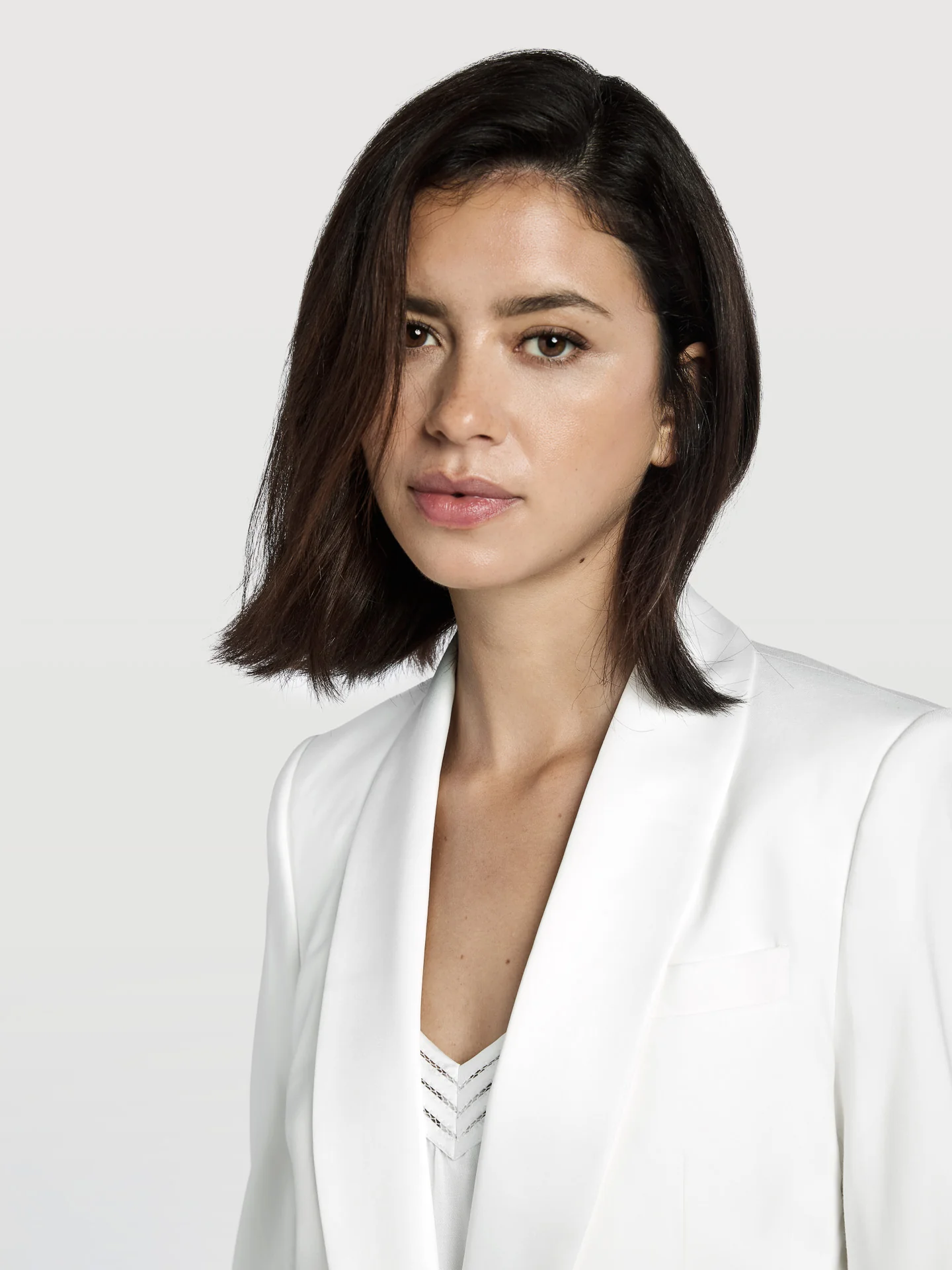 Slim Fit White Tuxedo Blazer - Image 3